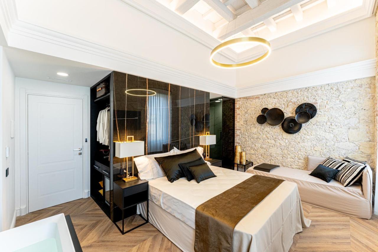 Nero Luxury Suites Cagliari Exterior photo